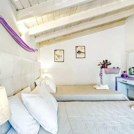 Evita's Ikia Seaside Luxury House Casa vacanze *