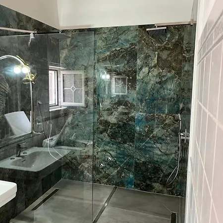 Casa vacanze Evita's Ikia Seaside Luxury House