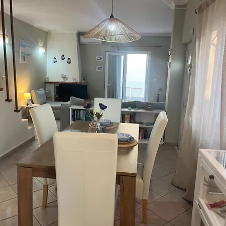 Casa vacanze Evita's Ikia Seaside Luxury House *