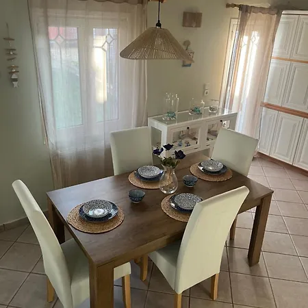 Evita's Ikia Seaside Luxury House Casa vacanze